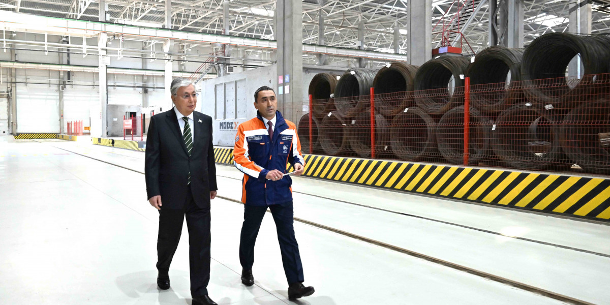 К. Токаев посетил завод по производству железобетонных конструкций MODEХ Astana