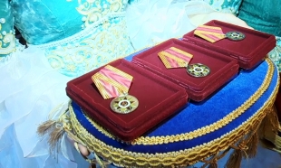 Атыраулық ардагерлерге мерейтойлық медальдар табысталды