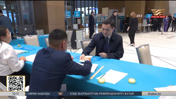 Айбек Дәдебай Президент орталығында дауыс берді