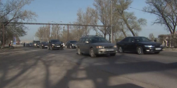 Алматы &ndash; Бішкек күрежолындағы өткел құрылысының тоқтауына не себеп?