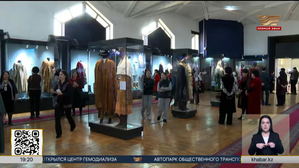 Коллекцию национальной одежды XIX века впервые показали широкой публике