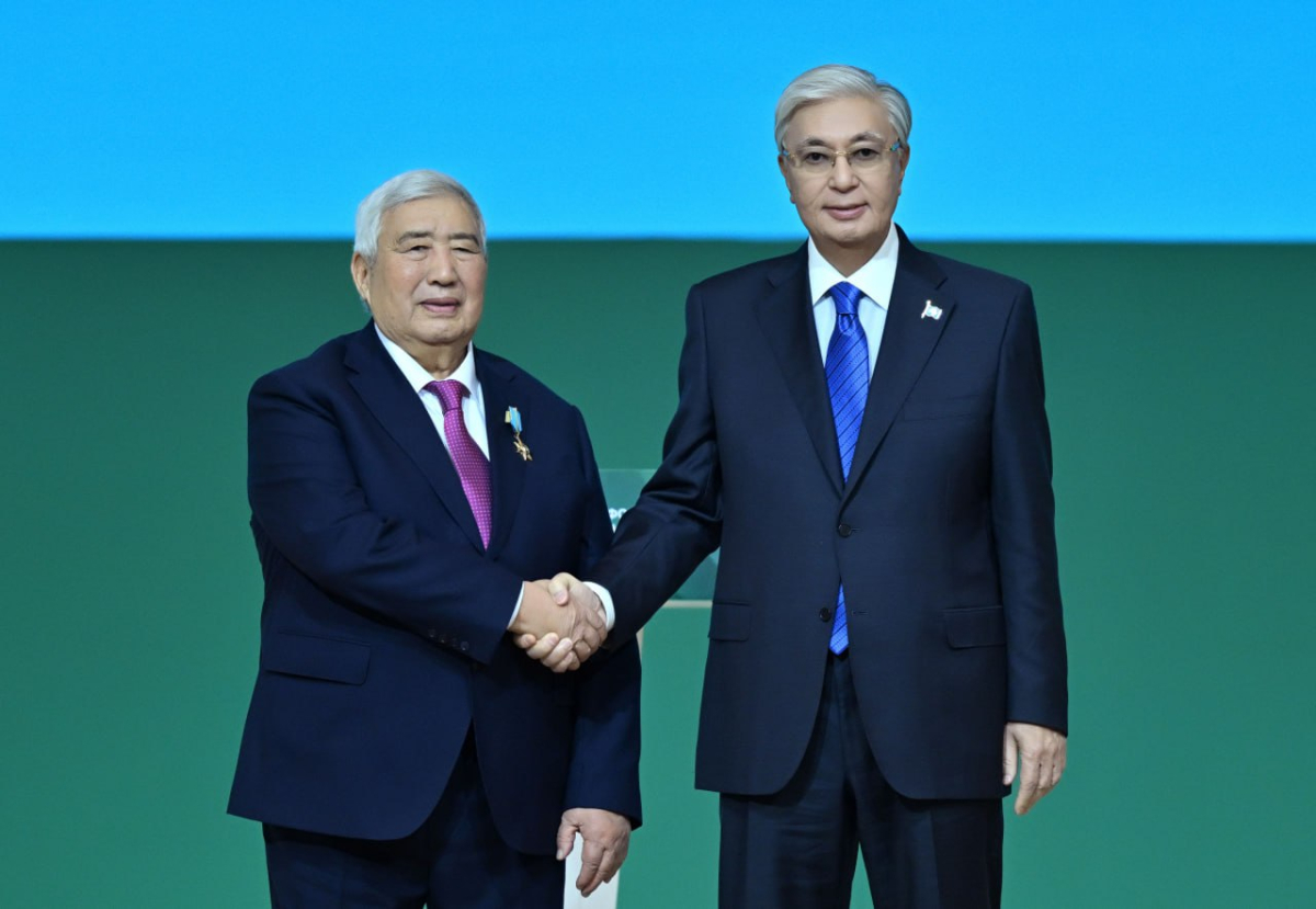 Касым-Жомарт Токаев вручил госнаграды работникам сельского хозяйства