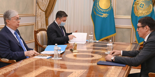 Глава государства принял председателя правления АО &laquo;Самрук-Казына&raquo; А. Саткалиева