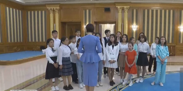 Школьников из разных регионов пригласили в Резиденцию Президента