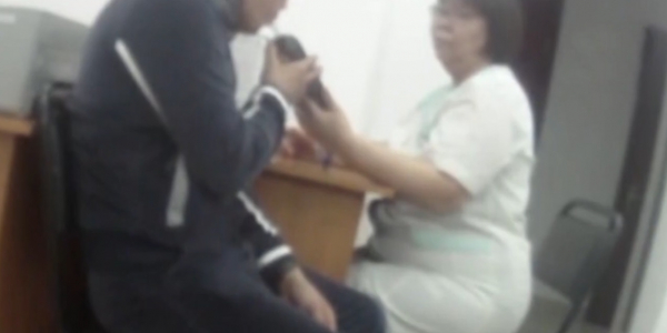 В Костанайской области за пьяное вождение арестован и уволен полицейский