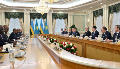 Қ. Тоқаев Руанда Президенті Поль Кагамемен кеңейтілген құрамда келіссөз жүргізді