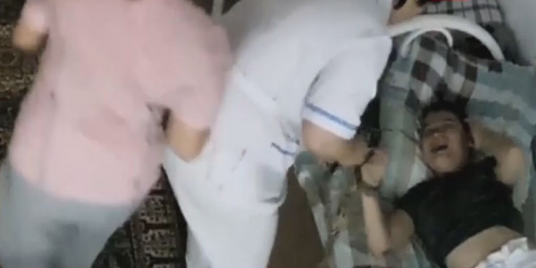 Жүйке жүйесінде ауытқуы бар балаларды ұрып-соққандар жазасын алады