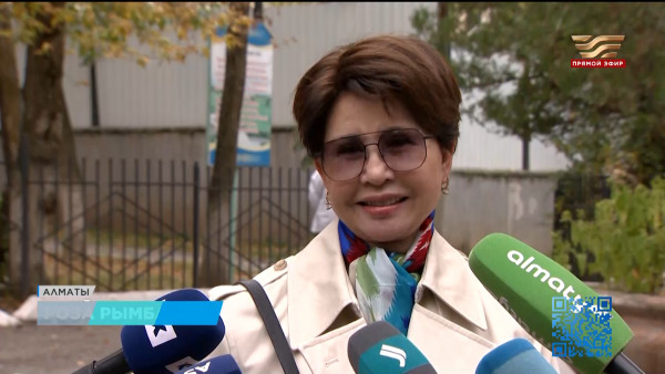 Народные  артисты Казахстана проголосовали на референдуме