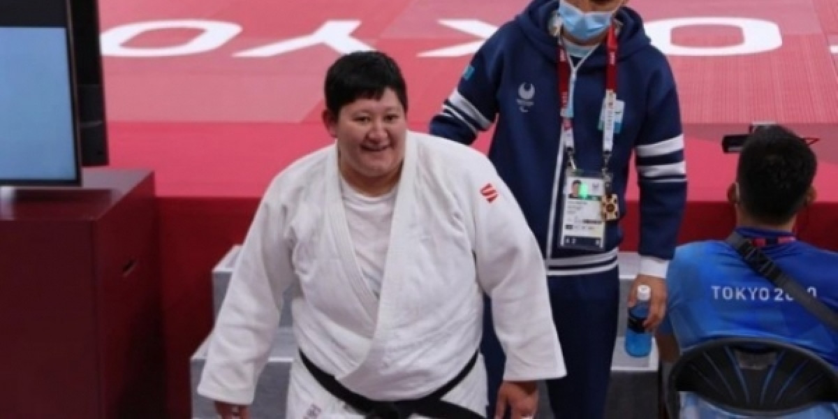 Паралимпиада-2020: Зарина Байбатина завоевала серебряную медаль