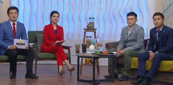 Әділбек Жапақ, Роза Мұқанова, Нұрсұлтан Пірімбетов, Дулат Әміржан, Дастан Оразбеков. &laquo;Таңғы Хабар&raquo;