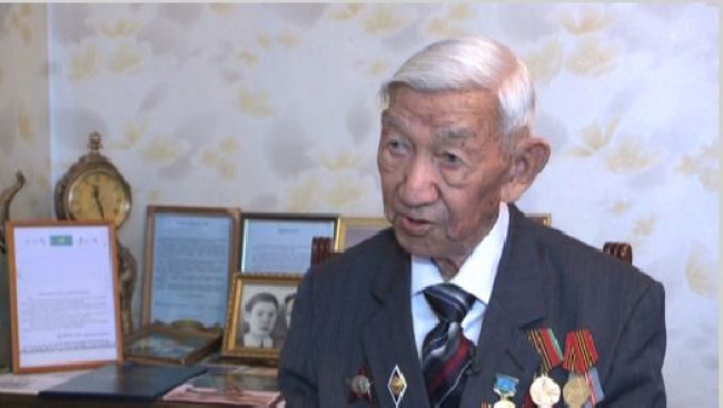 Ветеран ВОВ из Семея награжден медалью за освобождение Беларуси