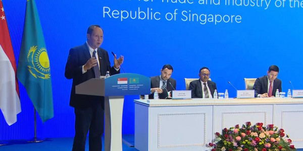 Қазақстан мен Сингапур 12 құжатқа қол қойды
