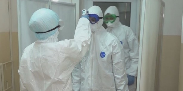 Ертіс өңіріндегі карантиндік госпитальдер жабылып, дәрігерлер қауымы отбасына оралуда