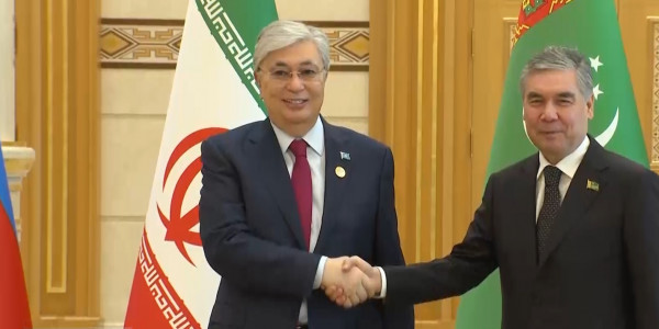 Қ. Тоқаев Ашхабадта өткен Каспий маңы елдері басшыларының VI саммитіне қатысты