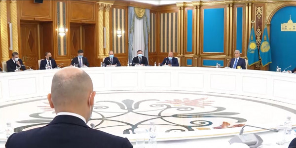 ҚР Президенті: Үкімет пен кәсіпкерлер тығыз байланыста жұмыс істеуі тиіс