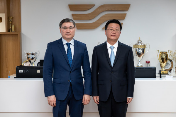 &laquo;Хабар&raquo; Агенттігінің басшылығы ҚХР Мемлекеттік хабар тарату және  теледидар басқармасының өкілдерімен кездесті