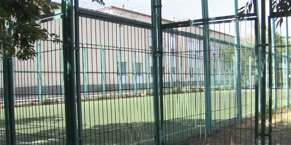 Астанада футбол қақпасы басып қалған бала мерт болды