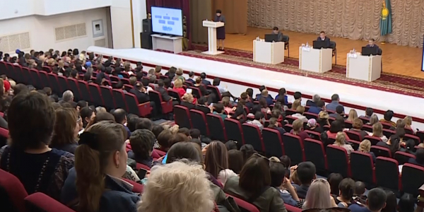 Ata-analar zhinalysy