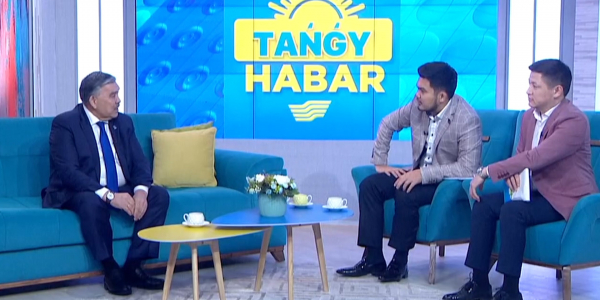 Еркін Дүсіпов, Талғат Ерғалиев, Меңдібай Әлімғазинов, Ерік Боранбеков, Мырзабек Түсіпов, Мәлік Әбдіраманов. &laquo;Таңғы хабар&raquo;