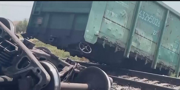 Жамбыл облысында жүк пойызы жолдан шығып кетті