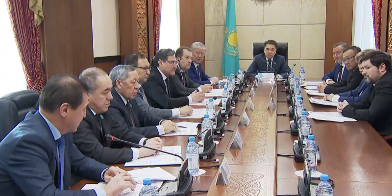 Подписан Меморандум о сотрудничестве между Объединением депутатов маслихатов и Казахстанским союзом юристов