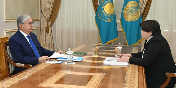 Мемлекет басшысы Конституциялық Сот төрағасы Эльвира Азимованы қабылдады