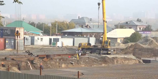 Для строительства школы в Семее снесли 46 частных домов