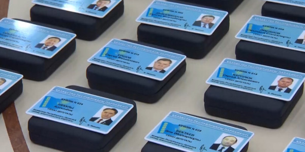 ЦИК зарегистрировала избранных депутатов Сената