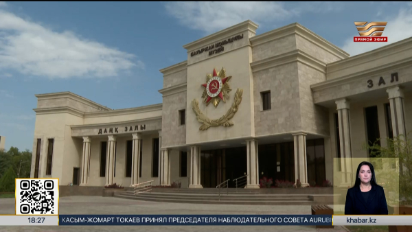 Музей Бауыржан Момышулы в Колбастау хранит около 900 экспонатов героя
