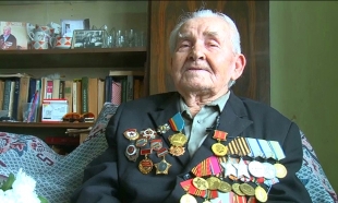 Ветеран ВОВ Иван Слинько из Уральска получил памятный подарок от агентства &laquo;Хабар&raquo;