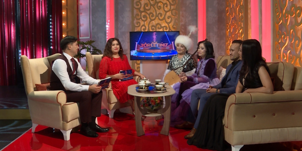 Қарлығаш Қожағазина, Нұрсұлтан Байғұн, Наркенже Серікбаева, Жадыра Арыстанова. &laquo;Tόrletińiz&raquo;