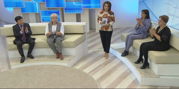 Статус педагога. &laquo;Давайте говорить&raquo;