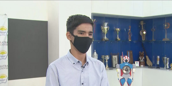 Алматылық студент Жанғали Мақсұтов қазақша сөйлейтін робот жасады