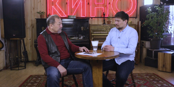 &laquo;Кинокафе&raquo;.  Режиссер Қанағат Мұстафин Қажымұқан Мұңайтпасұлы туралы кино түсіргісі келеді