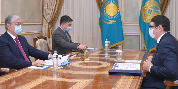 Президент &laquo;Самұрық-Қазына&raquo; АҚ төрағасы А. Сәтқалиевті және Қызылорда облысының әкімі Г. Әбдіқалықованы қабылдады