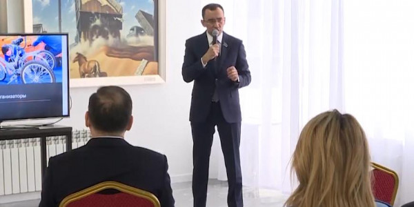 Поддержку социального бизнеса обсудил М. Ашимбаев на встрече с предпринимателями