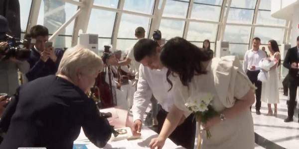 Жыл басынан бері елордада үш мыңға жуық неке рәсімделген