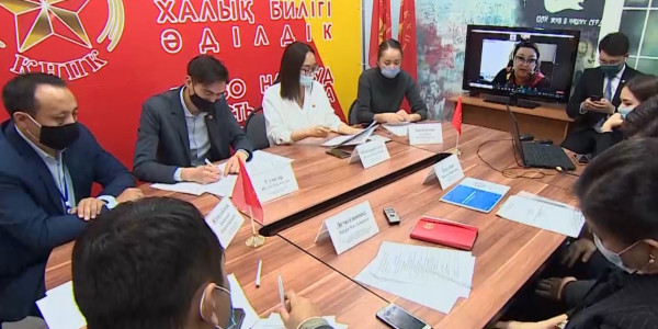 В КНПК обсудили проблему оттока молодых специалистов за границу