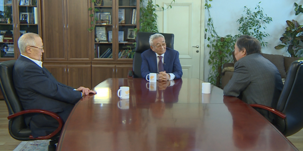 Народонаселение. &laquo;Сенат аксакалов&raquo;