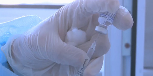 В Туркестанской области коллективы школ получают вакцину от КВИ