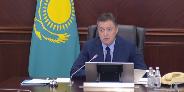 А.Мамин провел заседание Госкомиссии по восстановлению экономического роста