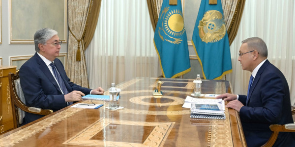 Президент Жетісу облысының әкімі Бейбіт Исабаевты қабылдады