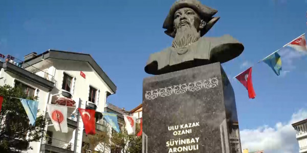 Анкарада жыр алыбы Жамбыл Жабаевтың есімі ұлықталды