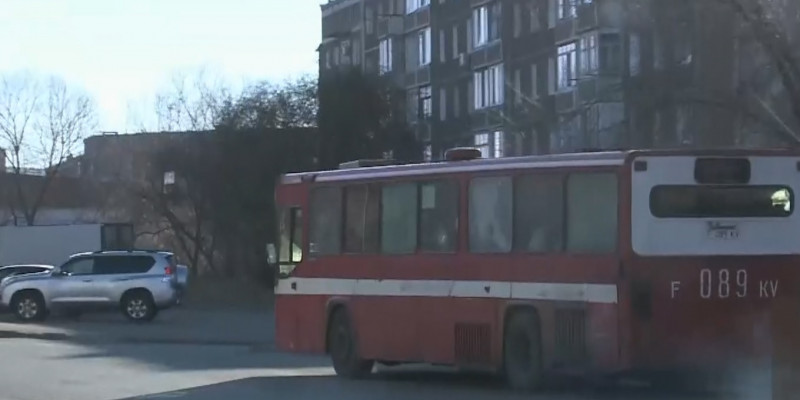 Жители Усть-Каменогорска жалуются на работу общественного транспорта