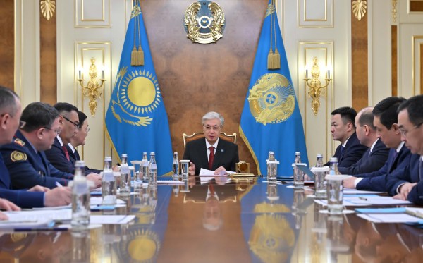 Мемлекет басшысы әскери және құқықтық тәртіп мәселелері бойынша кеңес өткізді
