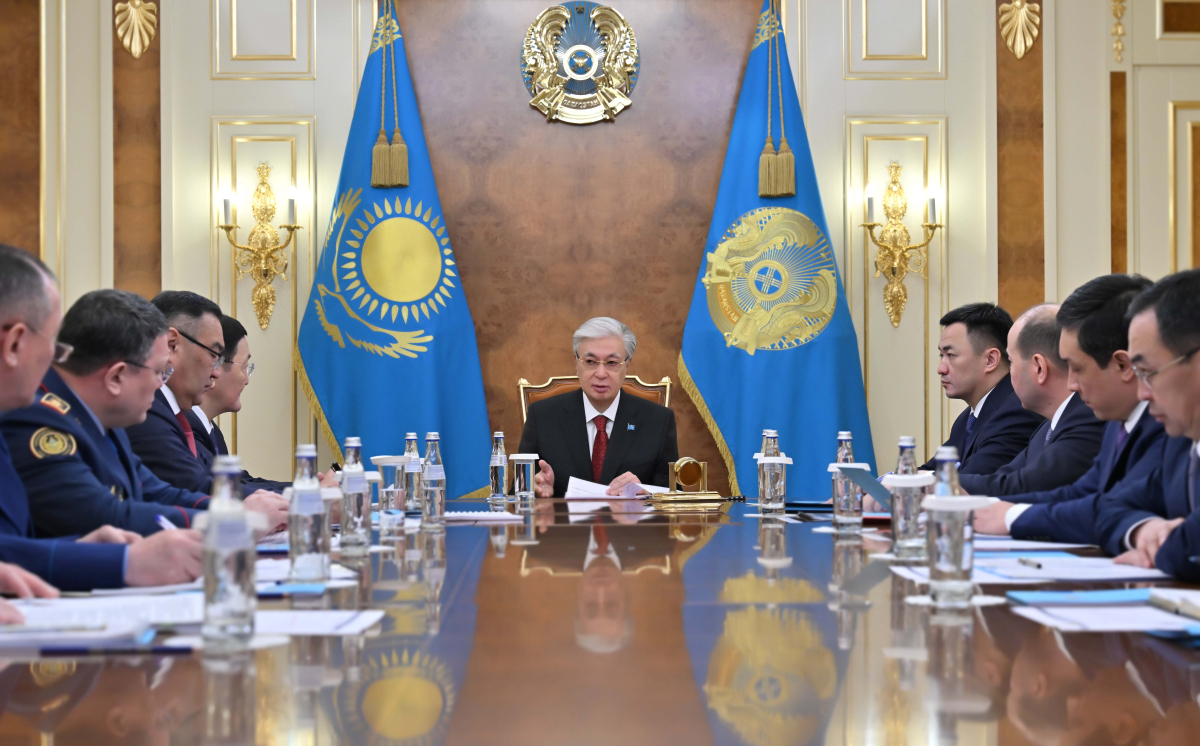 Мемлекет басшысы әскери және құқықтық тәртіп мәселелері бойынша кеңес өткізді