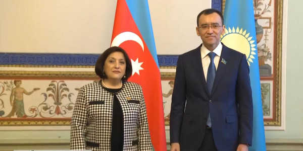 М. Әшімбаев екіжақты кездесулер өткізді