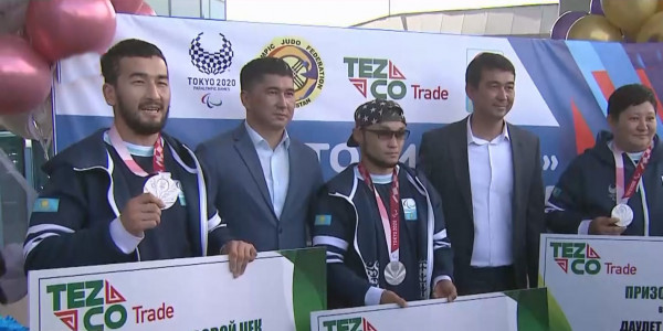 Токиода өткен паралимпиада жүлдегерлері елге оралды