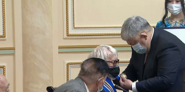 Государственные стипендии Елбасы вручили деятелям культуры