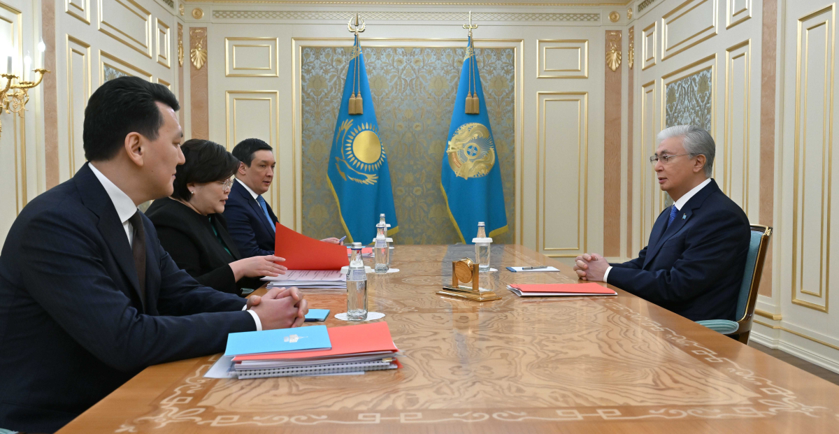 Конституциялық комиссия Мемлекет басшысына жаңа Конституцияның қорытынды жобасын ұсынды